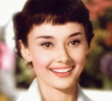 素材-脸部矫正（处理脸部相拟度，色差等脸部问题） face2_1765510607711_cmp@374x336.webp