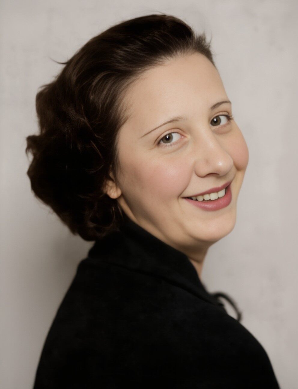 AI人像精修 ai-portrait-retouching imgak_restore2_00012_1752166397670.jpg