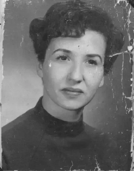 全能照片修复 ai-old-photo-restoration 4f0c431ec62467a8e9c7d4e81bde244a_cmp@448x572.webp