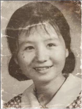 去除破损折痕水印 remove-scratches-from-photo 9bd1f093de9a05d755b4e20be1f332ef_cmp@313x415.webp