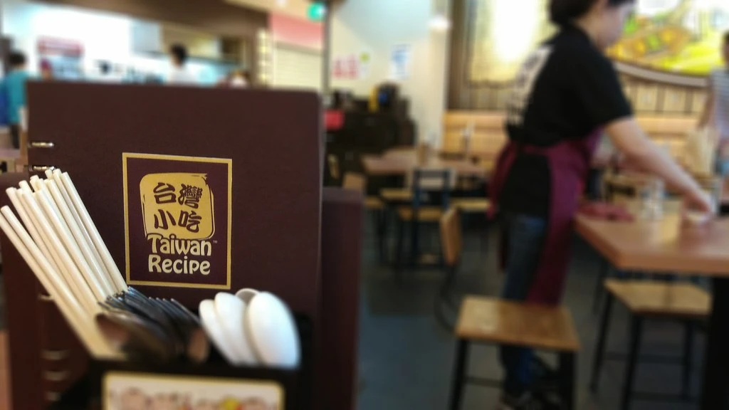 AI放大变高清 image-enhancer-sharpener-upscaler 6d1a27e532c5fb28af19544a29116091_cmp@1024x576.webp